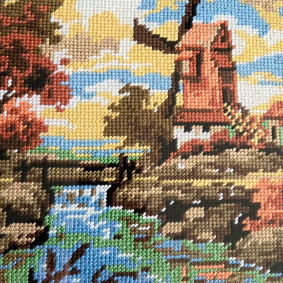 Set of 2 large vintage framed needlepoint cross stitch pictures. - Picture 5 of 6